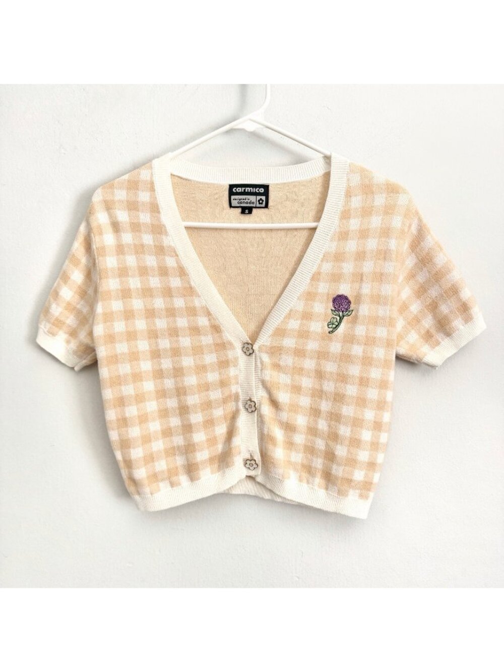 Carmico Short Sleeve Cream Gingham Sweater Top Purple Flower Embroidery Small